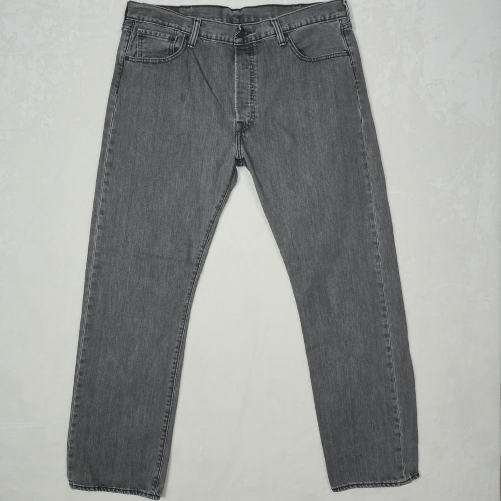 Levis 501 Original Fit Men Grey Straight Leg Button Fly Jeans 38x32 (Fits 37x30)